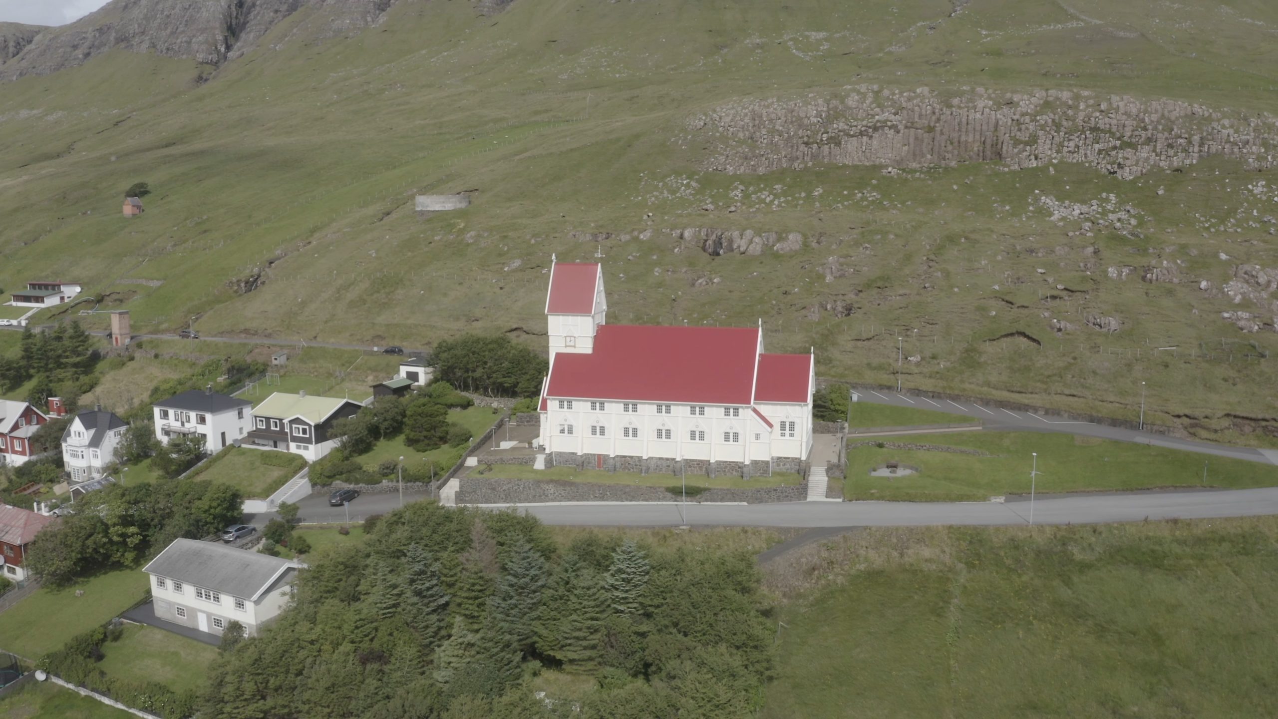 Tvøroyri Municipality – (Video) – (Summer)