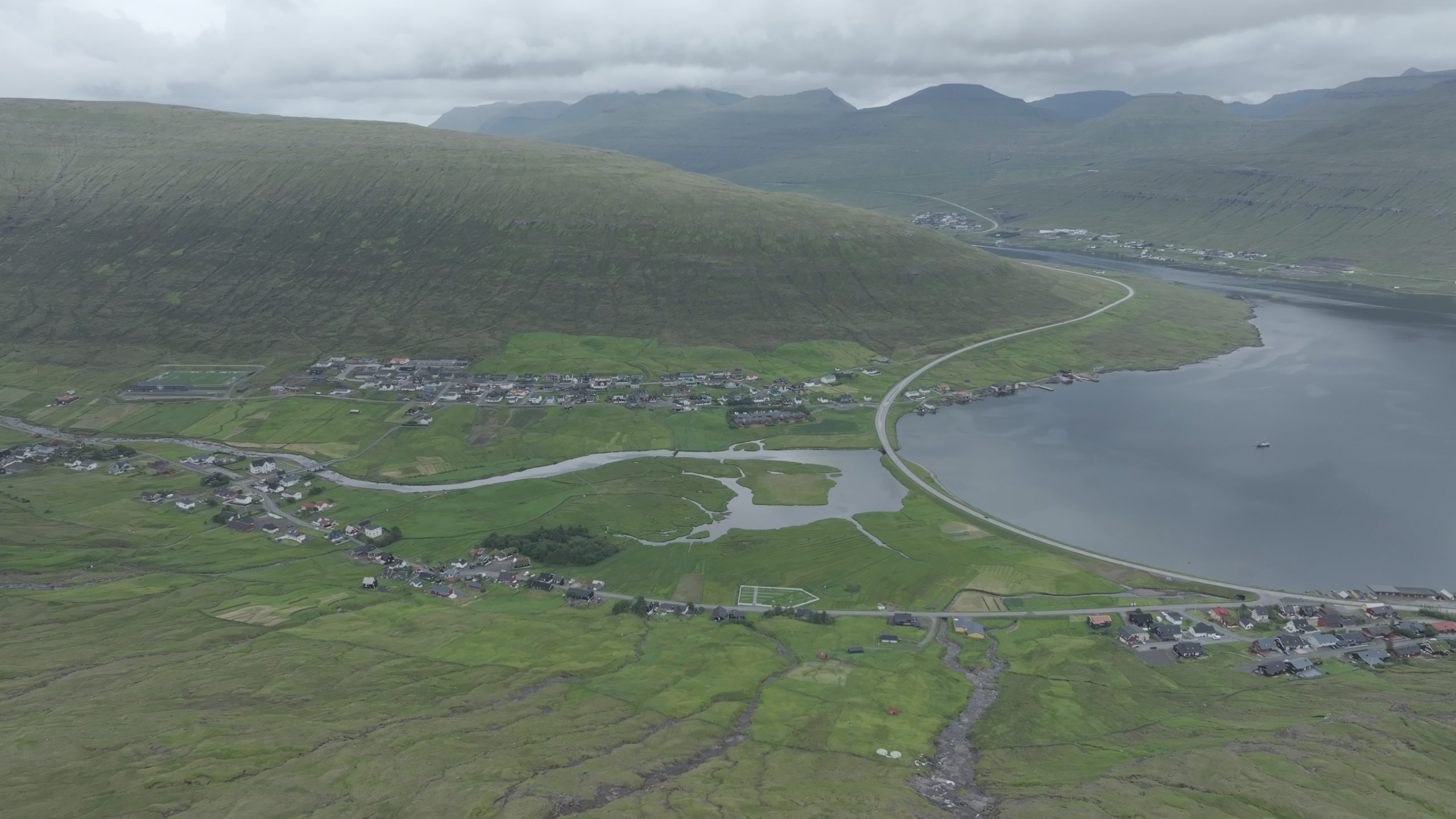 Hvalvík - (Video) - (Summer)