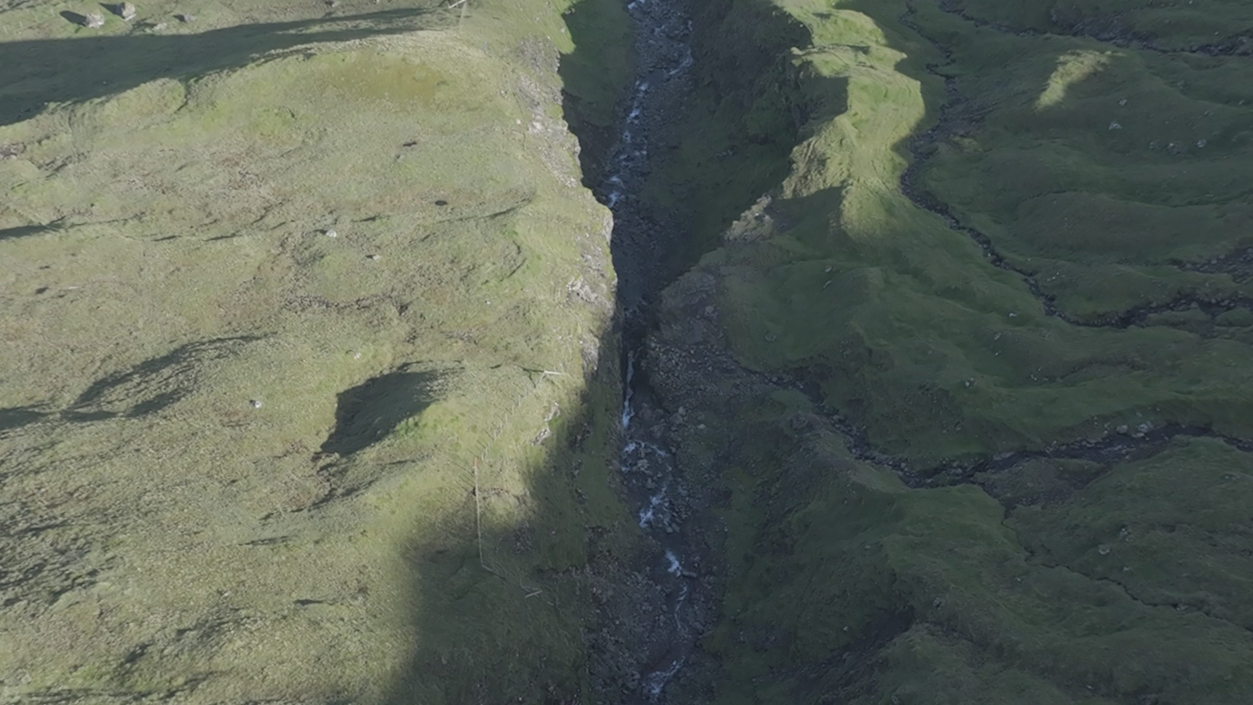 Tíkarfossur - (Video) - (Autumn)