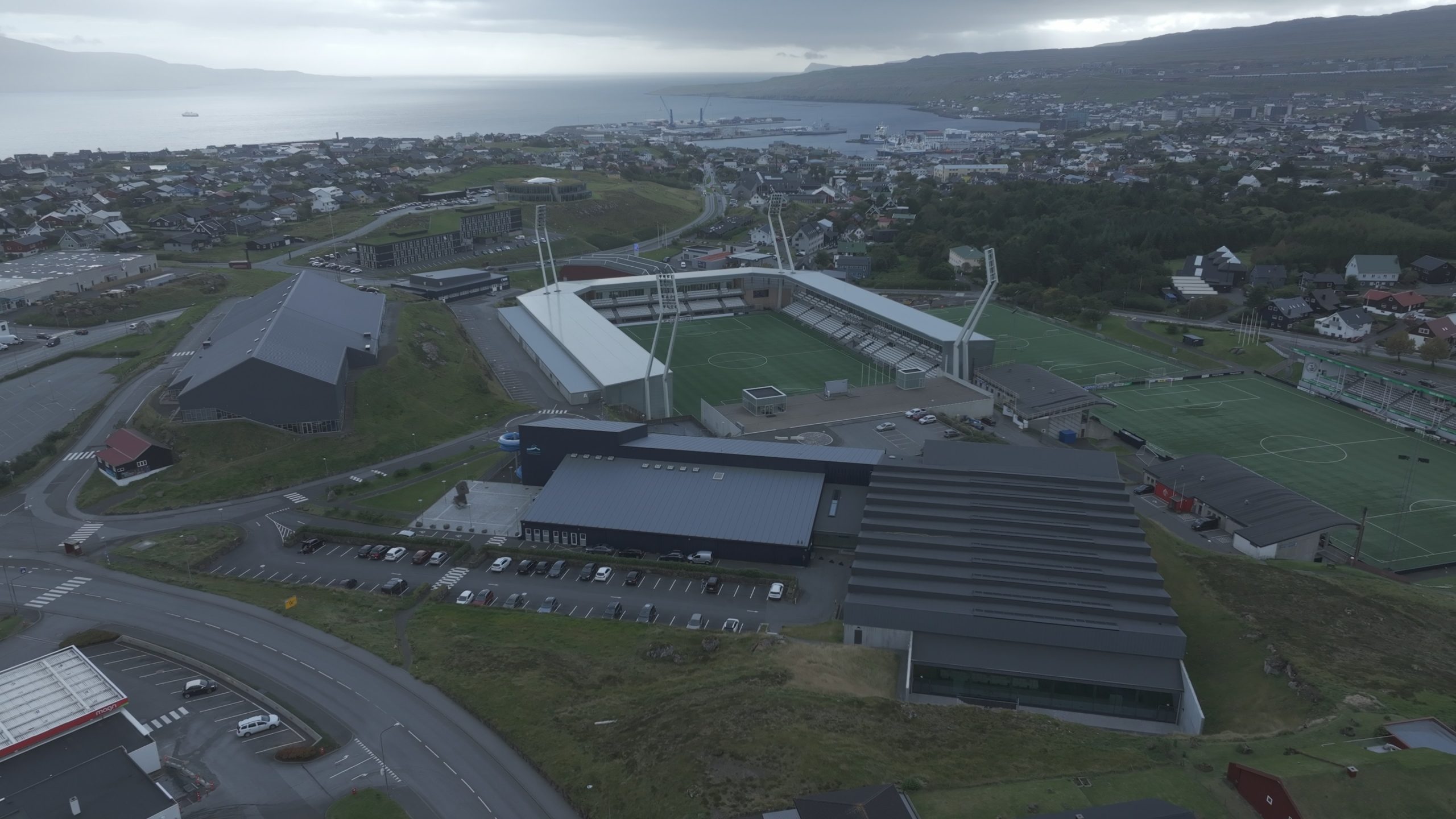 Tórsvøllur - (Video) - (Spring)