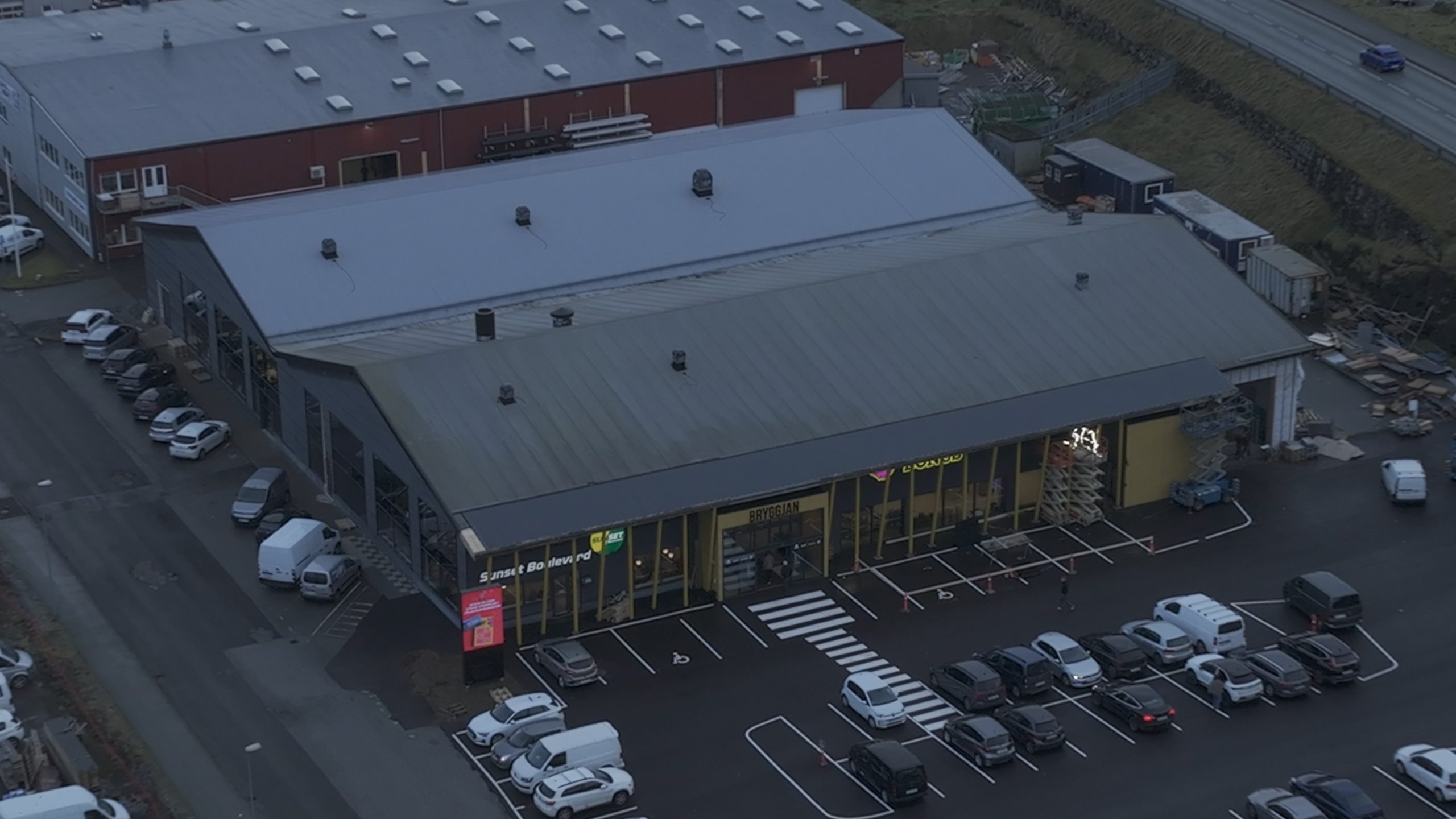 Bryggjan (Runavík Municipality) - (Winter) - (Video)