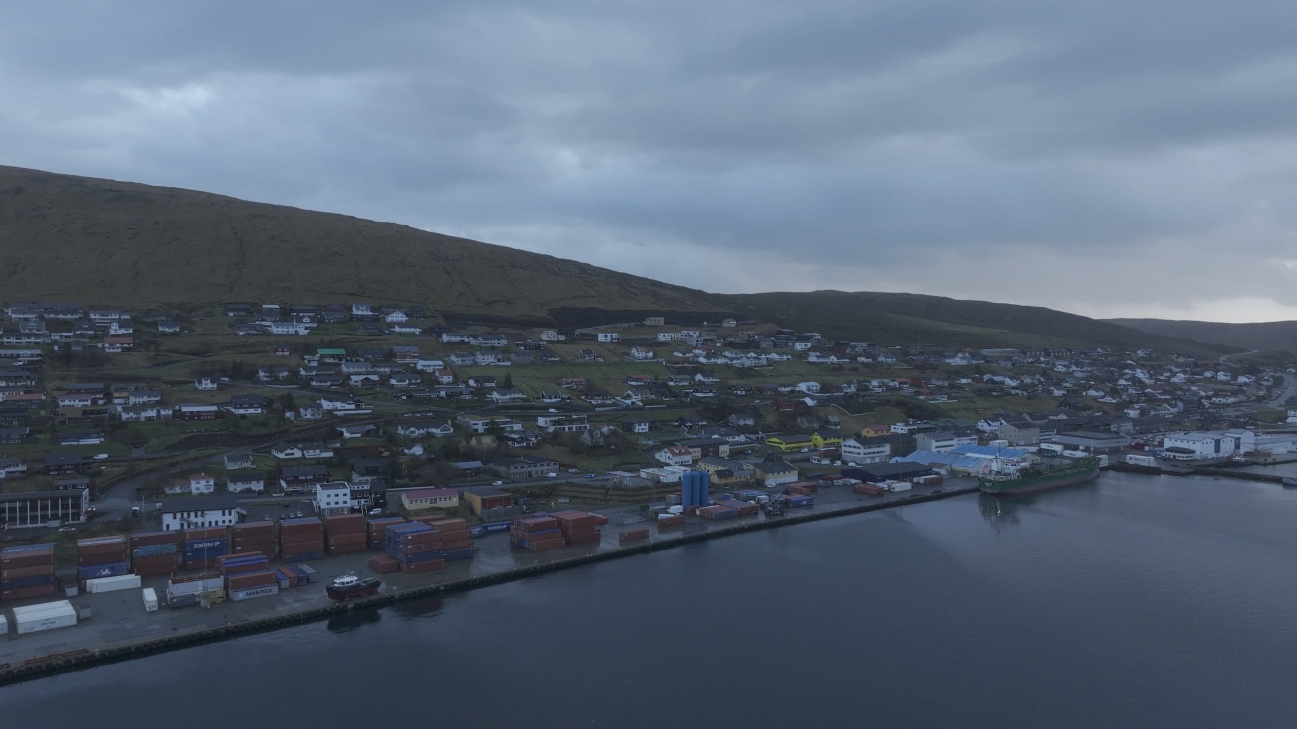 Harbour (Runavík Municipality) - (Winter) - (Video)