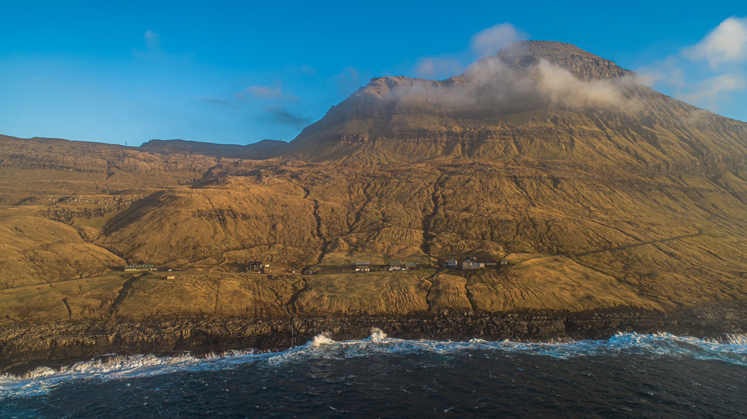 Skælingur - Kvívíkar Municipality (Autumn) (Photo)