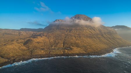 Skælingur - Kvívíkar Municipality (Autumn) (Photo)