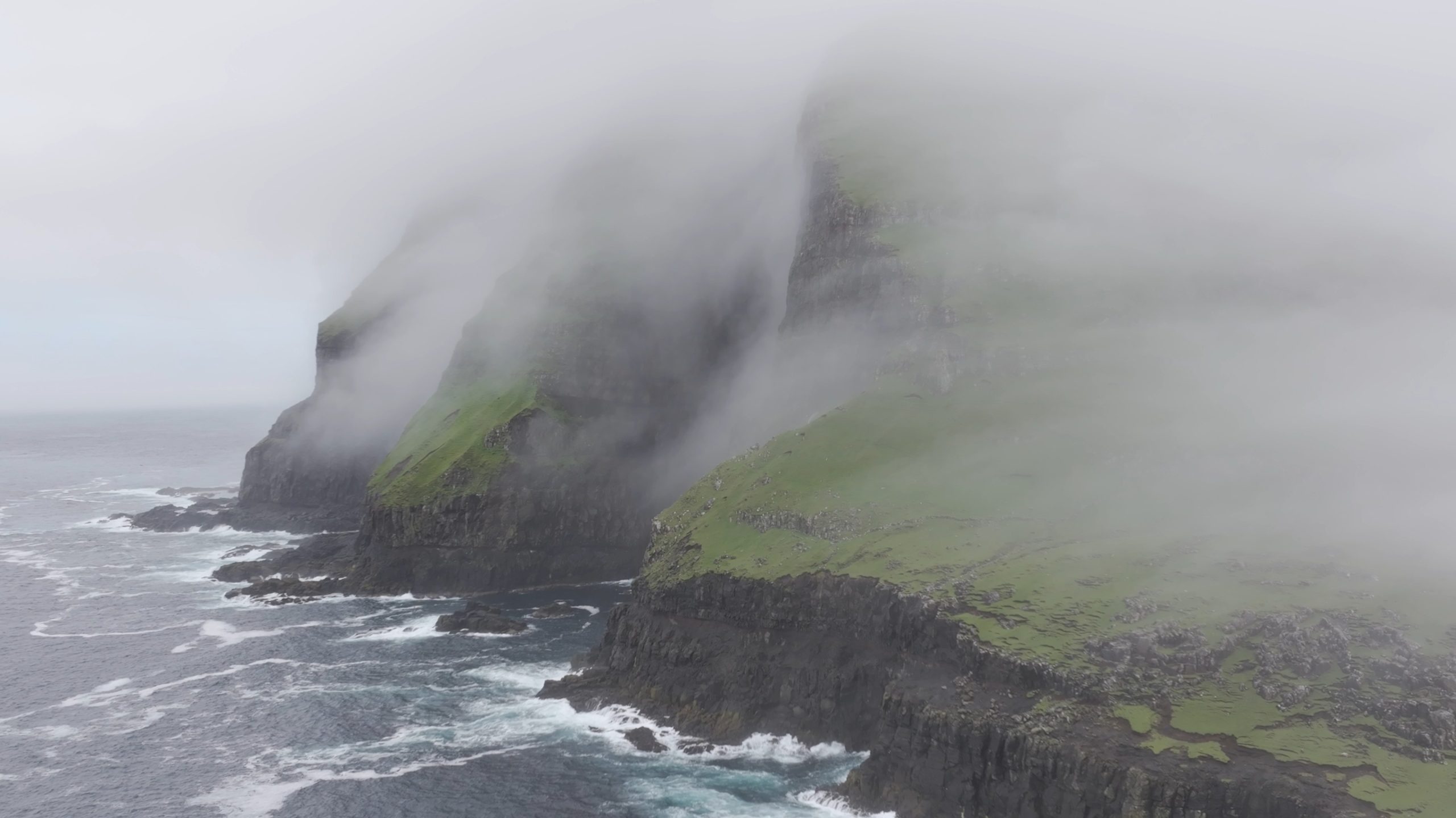 Misty Nature of Suðuroy - (Video) - (Summer)