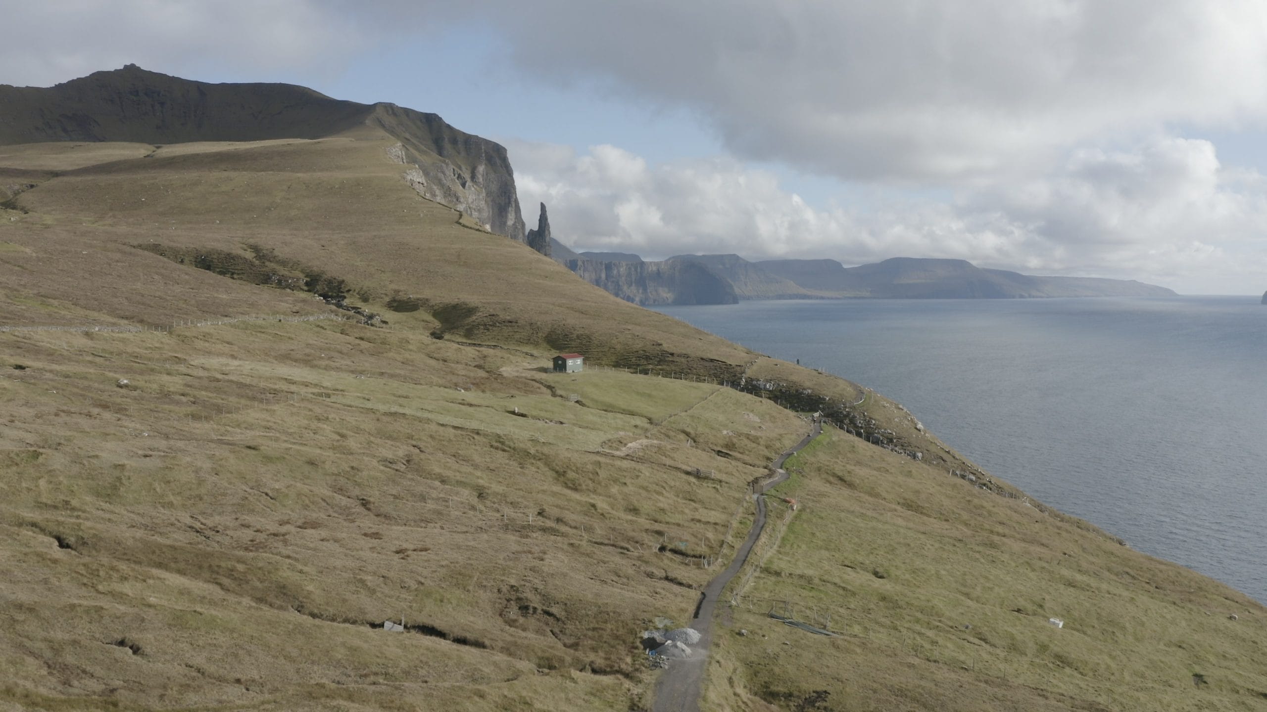 Trøllkonufingur – (Video) – (Autumn)