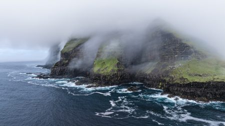 Misty Nature of Suðuroy - (Photo) - (Summer)