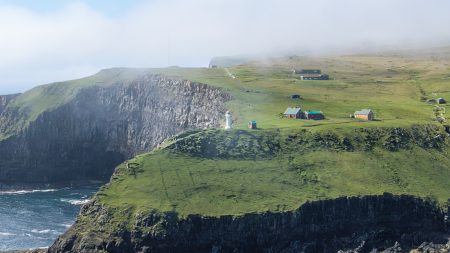 Akraberg, Suðuroy - (Photo) - (Summer)